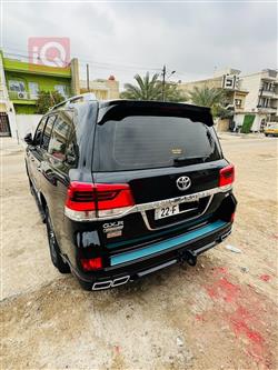 تويوتا لاندكروزر